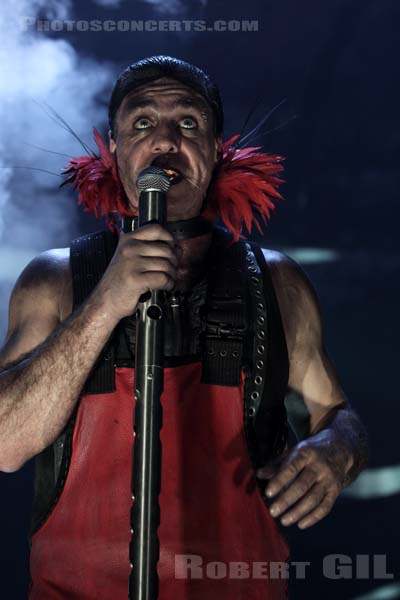 RAMMSTEIN - 2009-12-09 - PARIS - Bercy - 